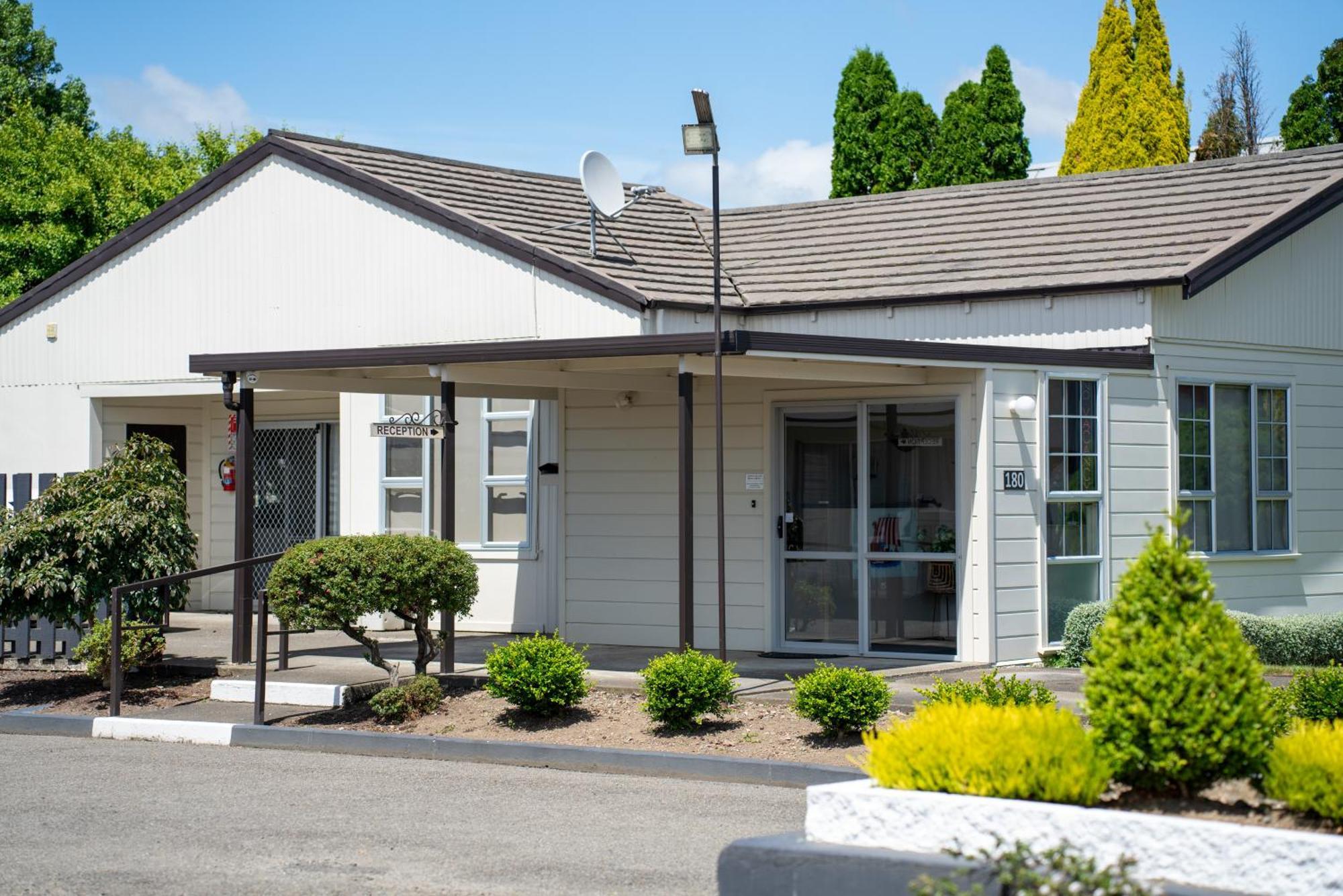 Viking Lodge Motel Tahoraiti Bagian luar foto